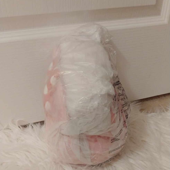 🎄FIRM! NWT DISNEY LOUNGEFLY STITCH SHOPPE MINNIE MOUSE ORNAMENT CROSSBODY & PIN - Picture 7 of 11